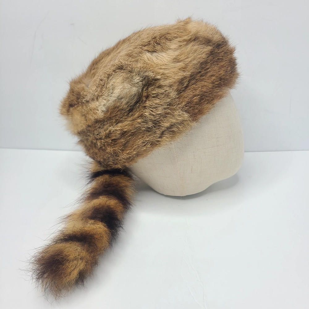 Vintage Brown Raccoon Fur Hat with Tail Coonskin Cap Daniel Boone Davy Crockett